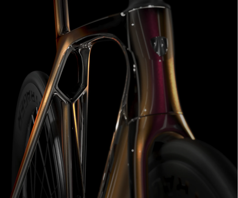 Trek Madone SLR 7 Gen 7 Carbon Performance Road Bike 2024 in Axinite Flip/Trek Black-4